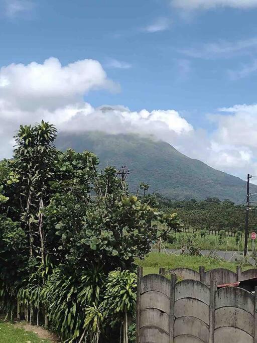 Apartamento Vista Al Arenal La Fortuna Exterior photo