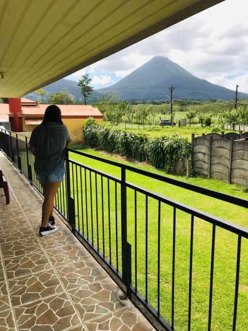 Apartamento Vista Al Arenal La Fortuna Exterior photo